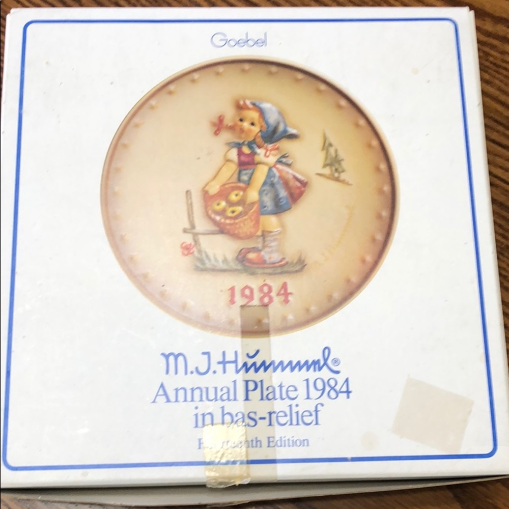 Hummel annual plate 1984 collectible antique